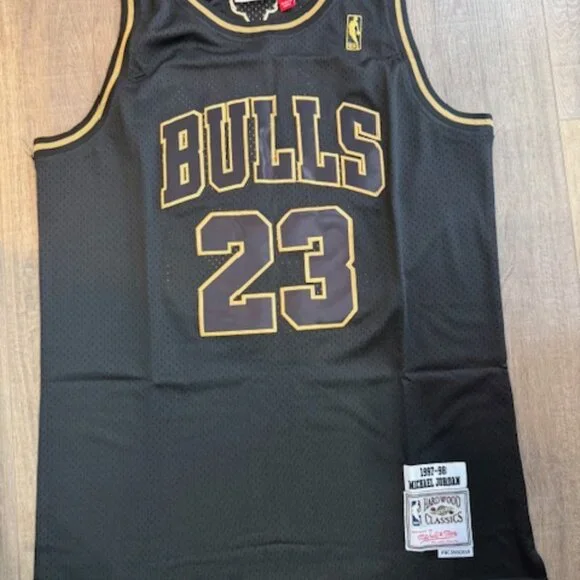 NEW NBA Mitchell & Ness Chicago Bulls JORDAN #23 Jersey XL - Picture 2 of 2